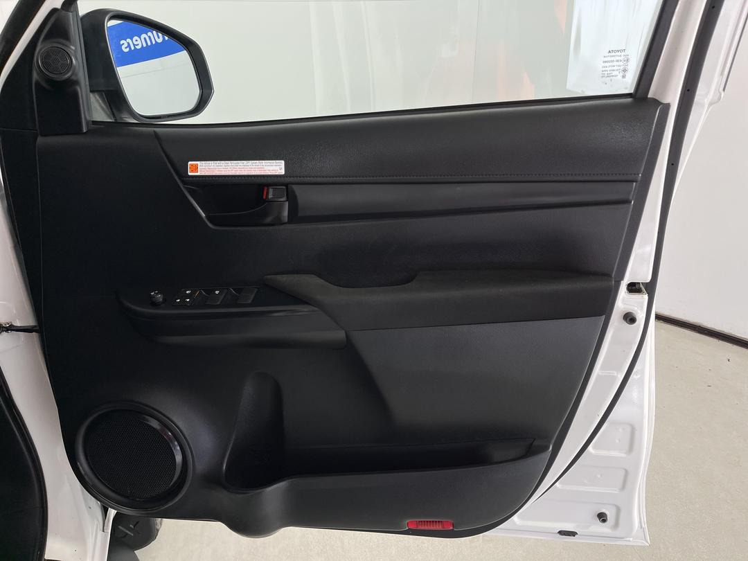 Photo '15' of Toyota Hilux