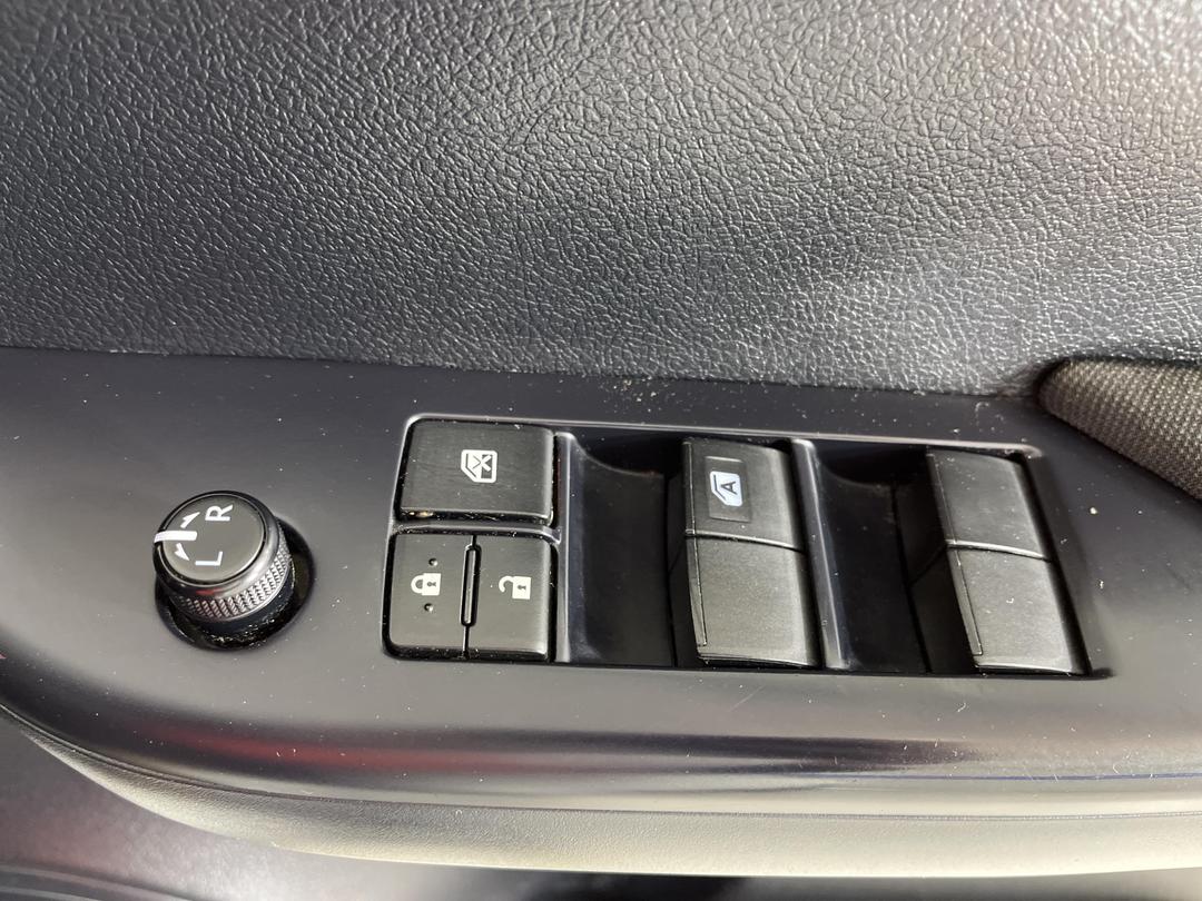 Photo '26' of Toyota Hilux