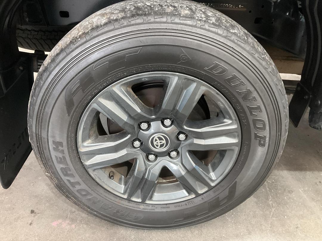 Photo '9' of Toyota Hilux SR5 TD DC