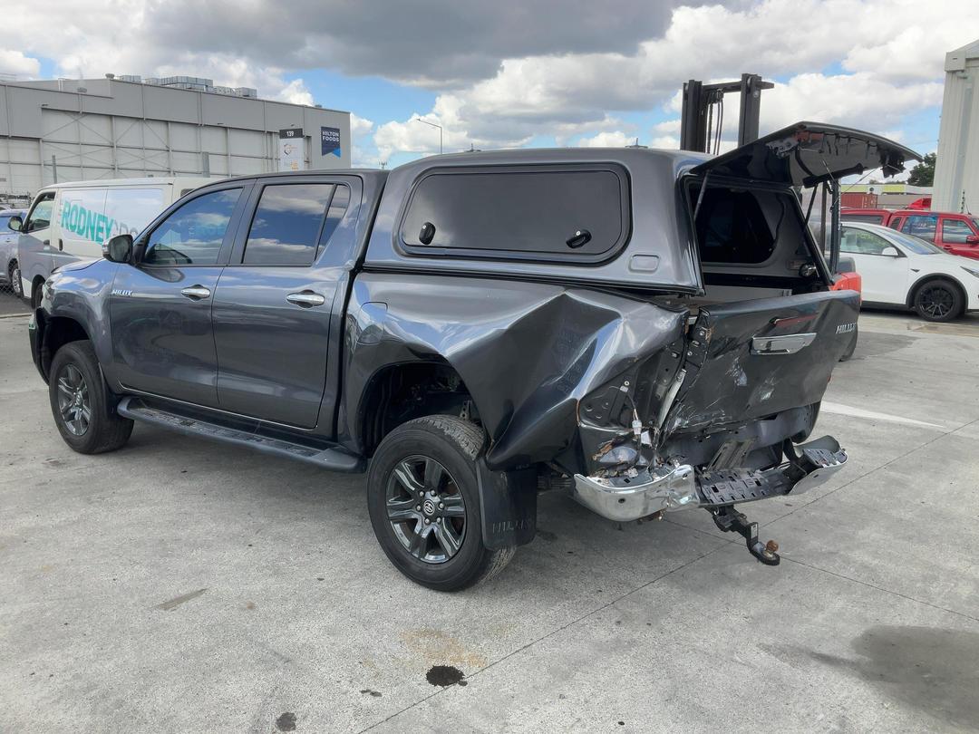 Photo '5' of Toyota Hilux SR5 TD DC