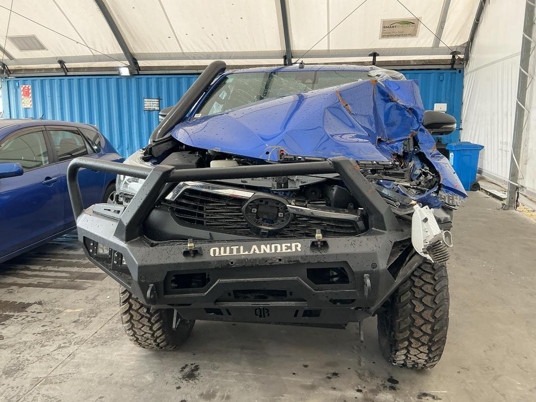 Photo '2' of Toyota Hilux SR5 Cruiser TD DC