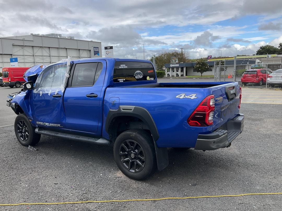 Photo '4' of Toyota Hilux SR5 Cruiser TD DC