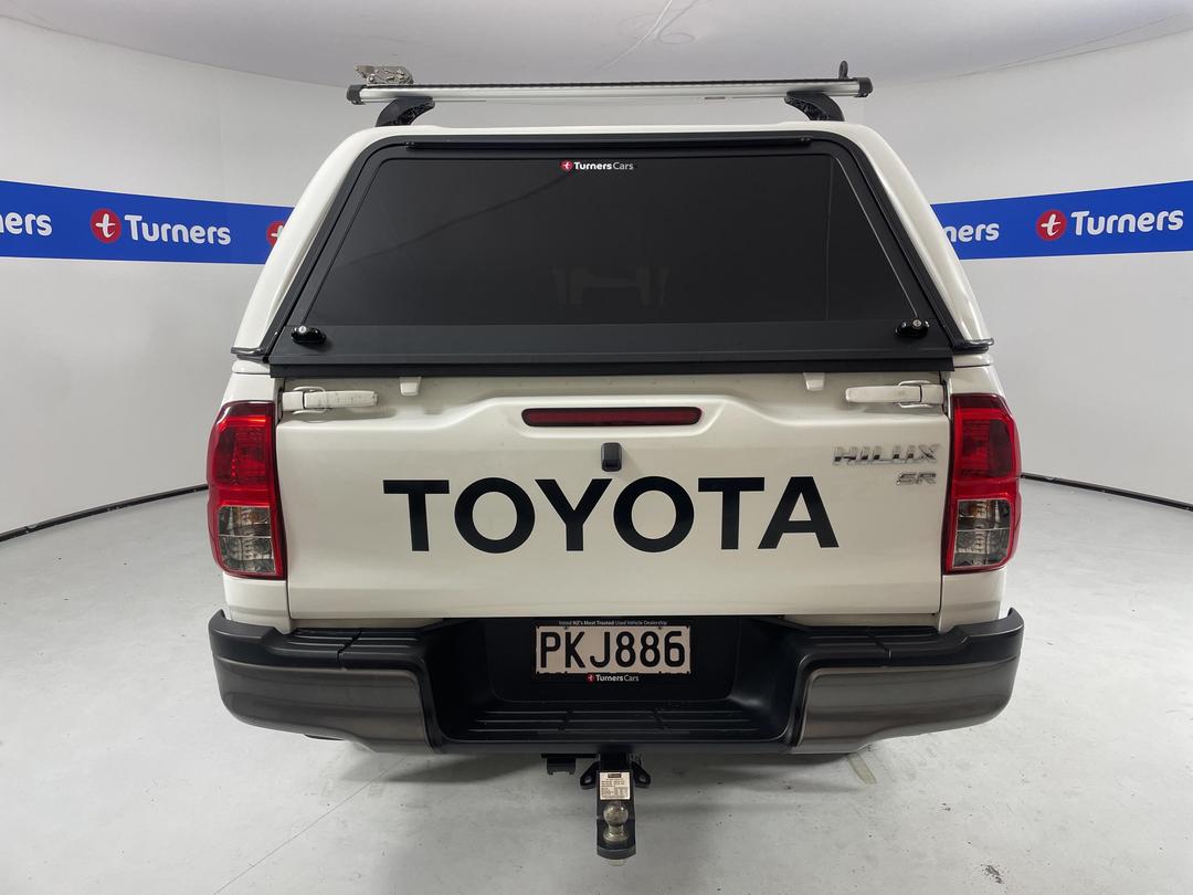 Photo '6' of Toyota Hilux