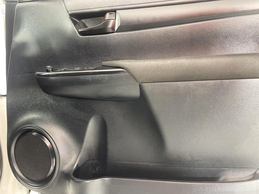 Photo '15' of Toyota Hilux