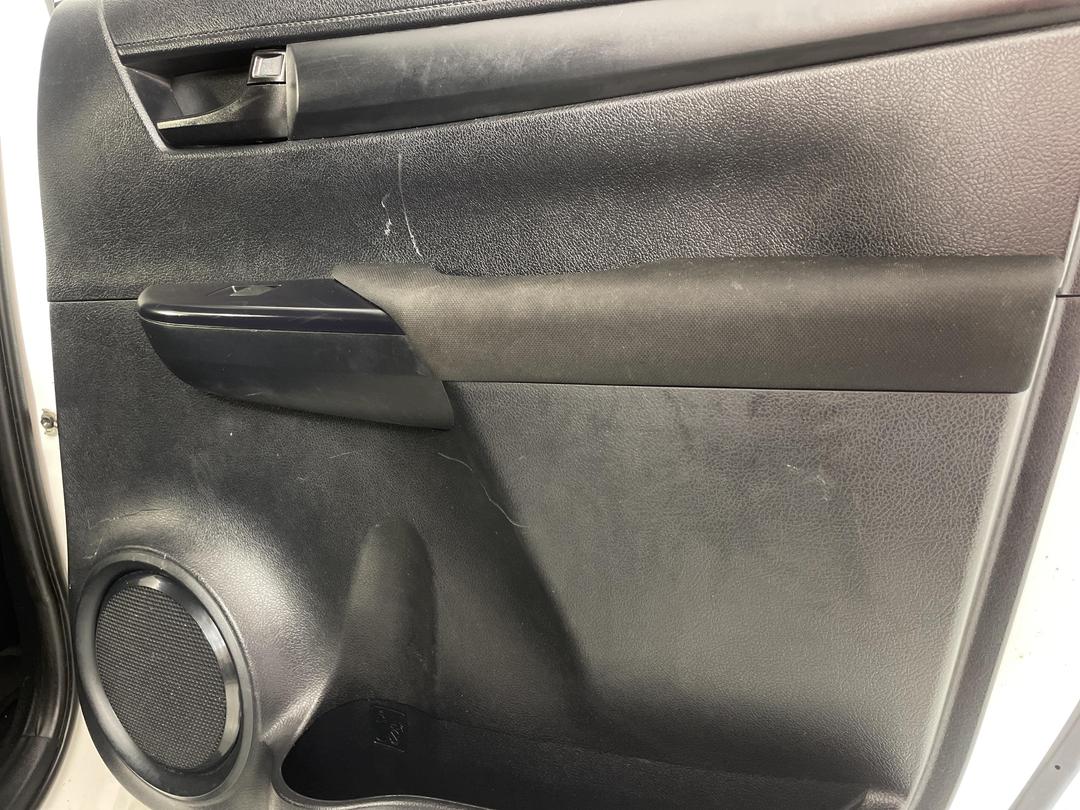 Photo '19' of Toyota Hilux