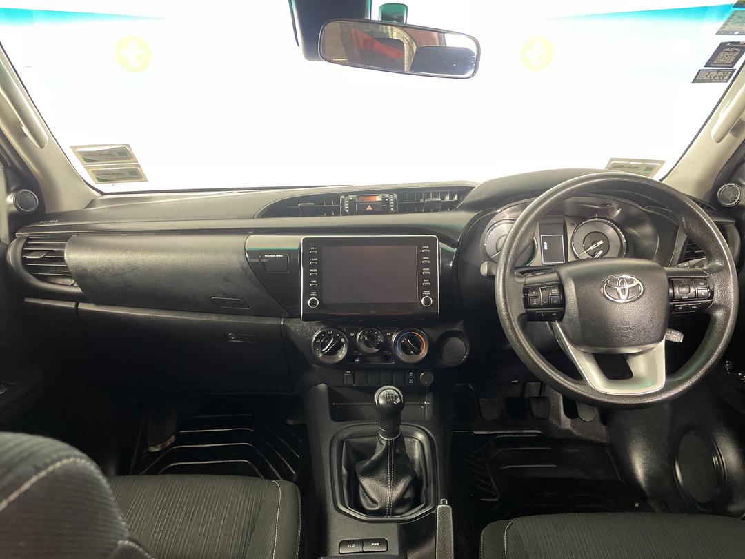 Photo '17' of Toyota Hilux