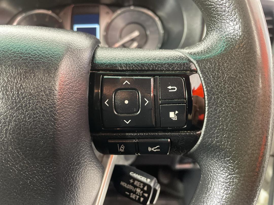 Photo '25' of Toyota Hilux