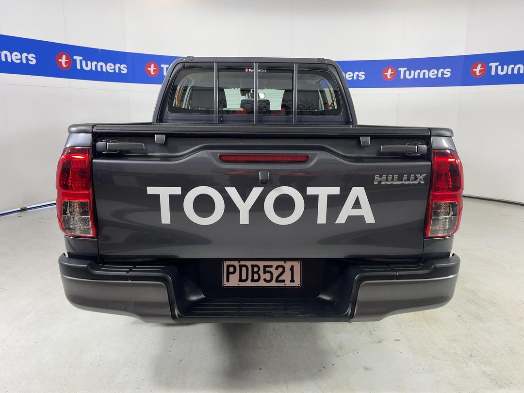 Photo '6' of Toyota Hilux