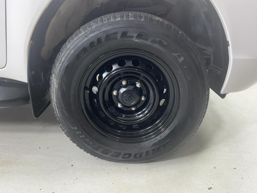 Photo '9' of Toyota Hilux