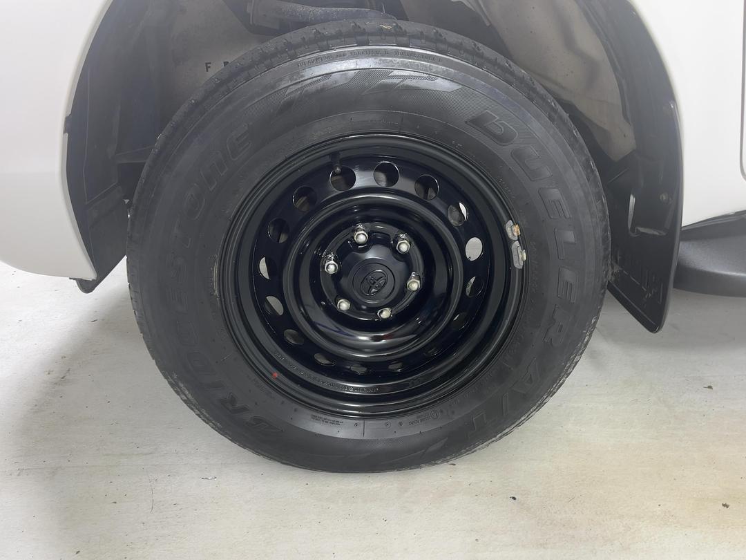 Photo '10' of Toyota Hilux