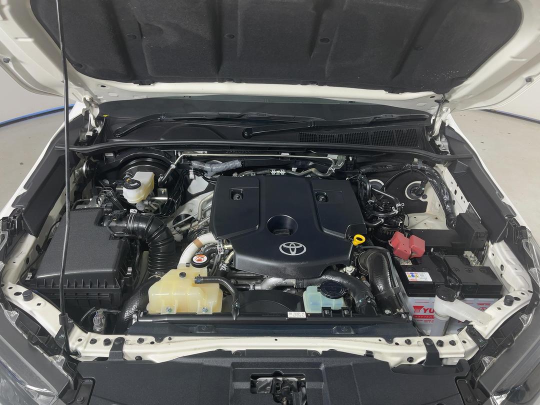 Photo '13' of Toyota Hilux