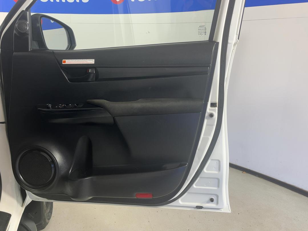 Photo '15' of Toyota Hilux