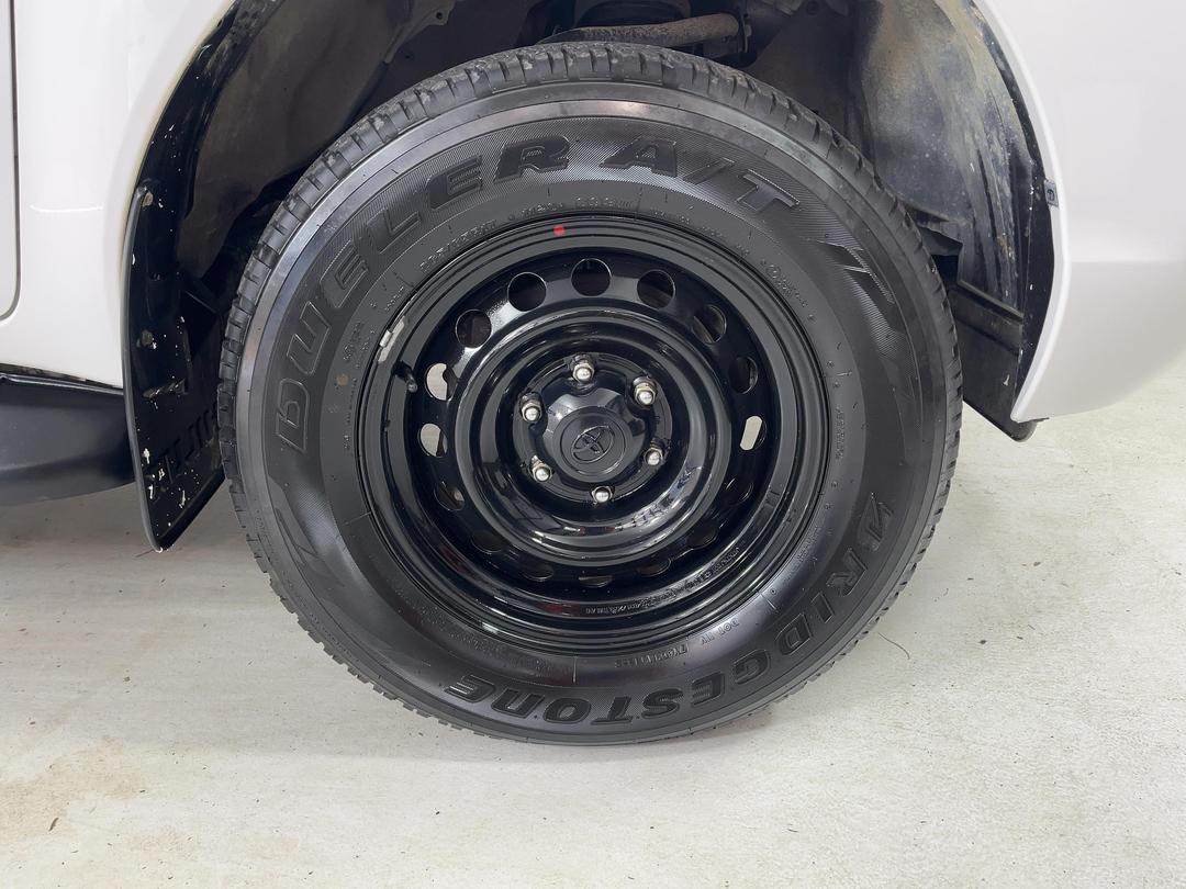 Photo '9' of Toyota Hilux