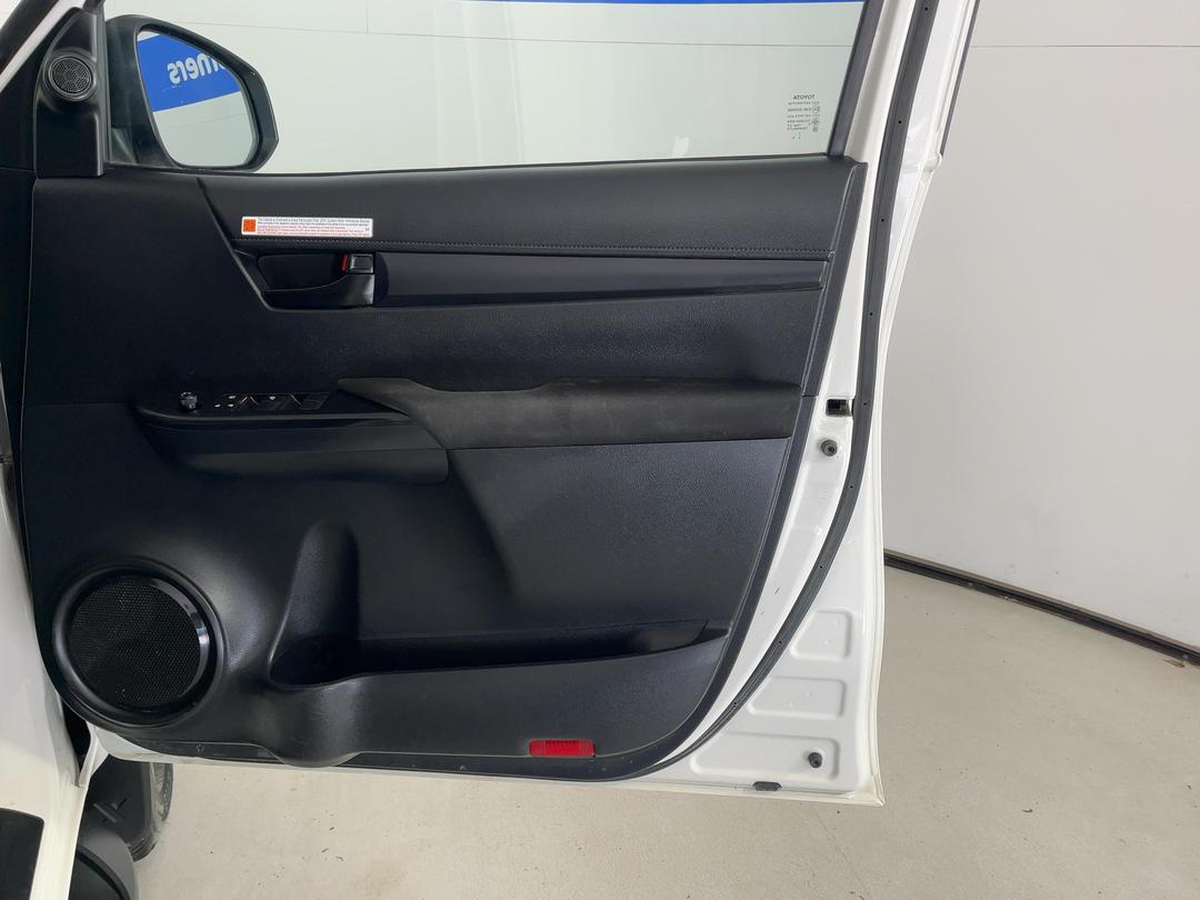 Photo '15' of Toyota Hilux