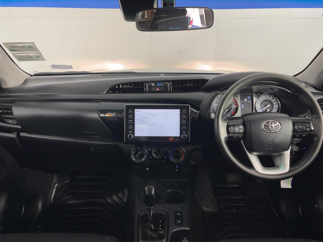 Photo '17' of Toyota Hilux