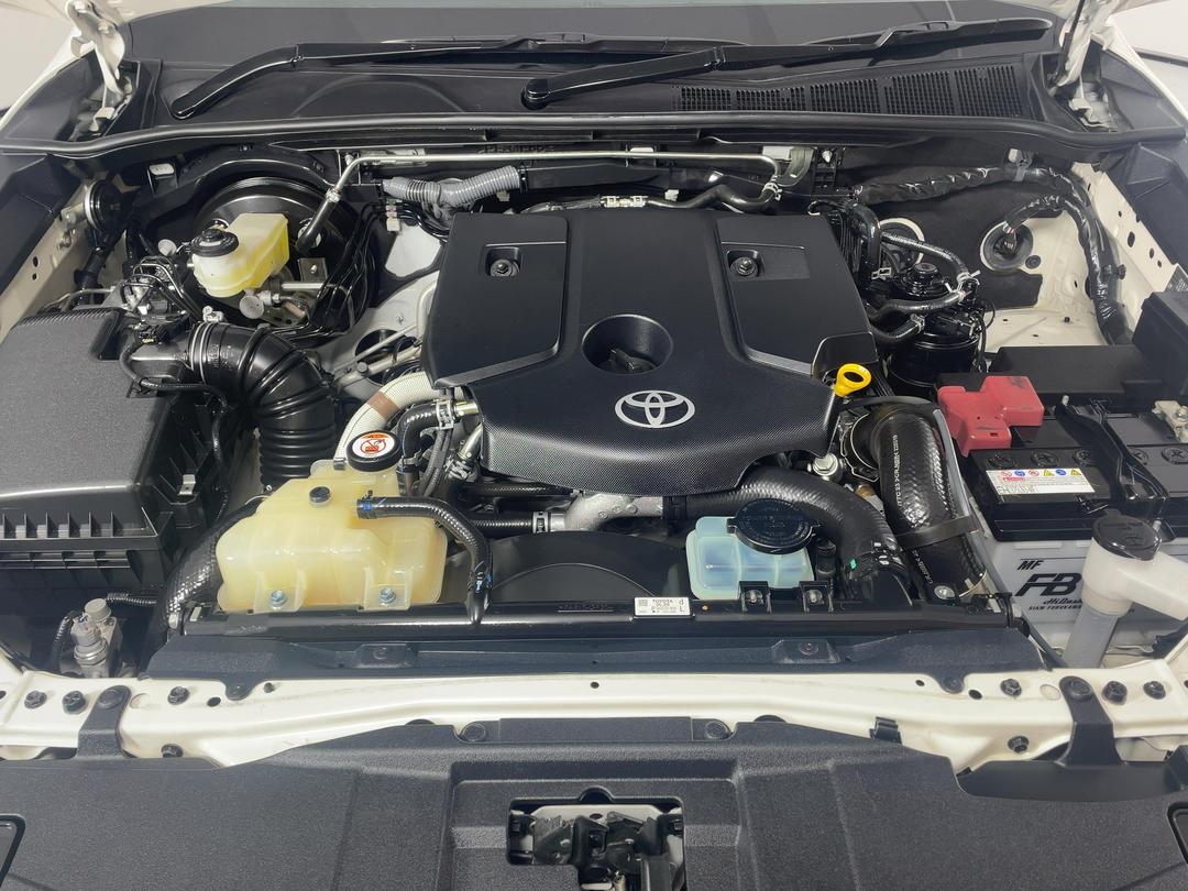 Photo '13' of Toyota Hilux