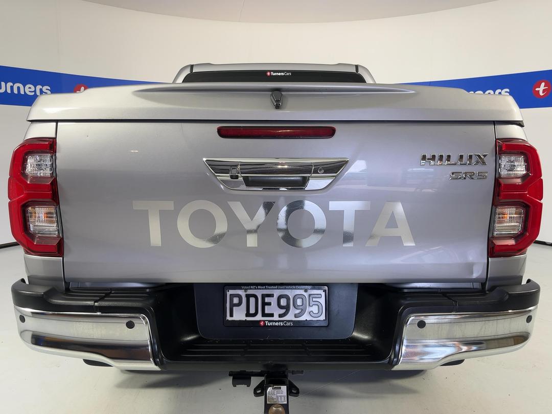 Photo '6' of Toyota Hilux