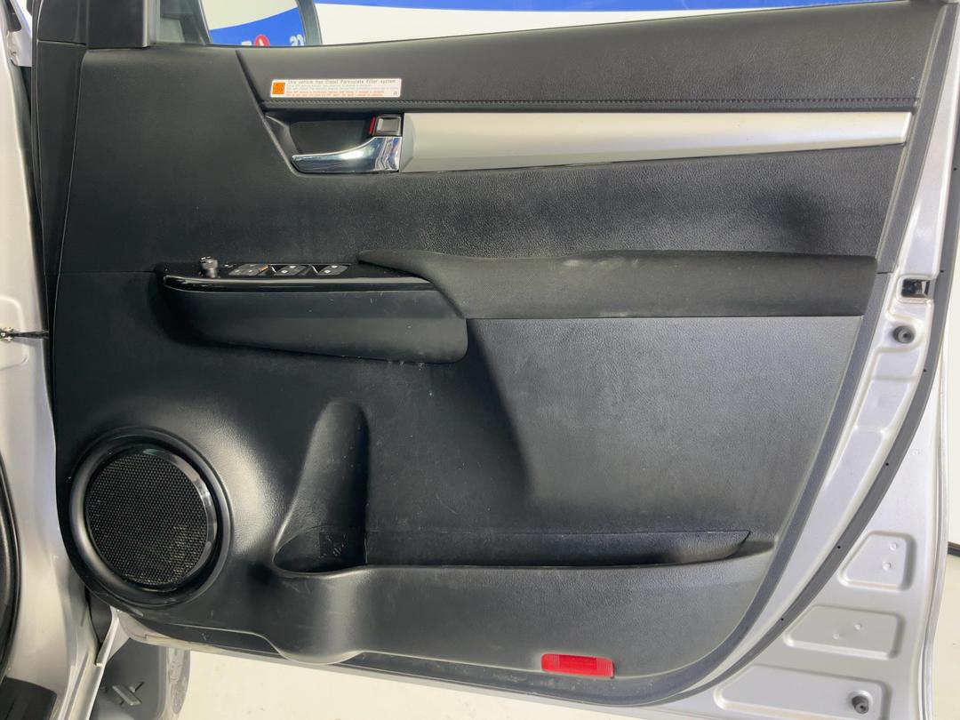 Photo '15' of Toyota Hilux