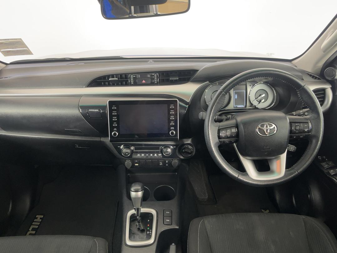 Photo '17' of Toyota Hilux