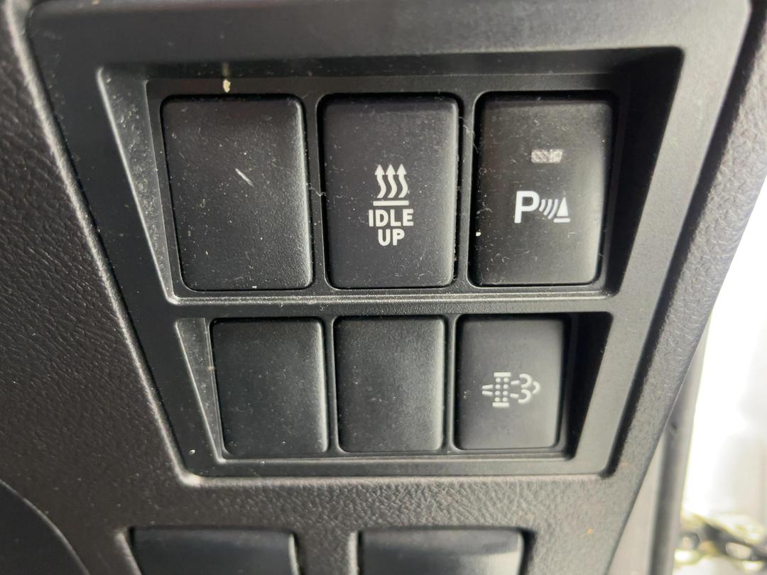 Photo '27' of Toyota Hilux