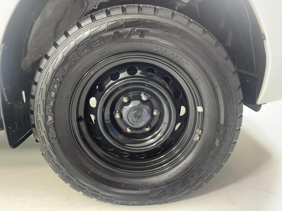 Photo '9' of Toyota Hilux