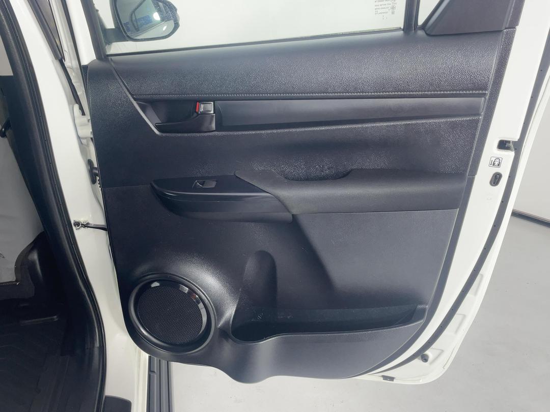 Photo '19' of Toyota Hilux