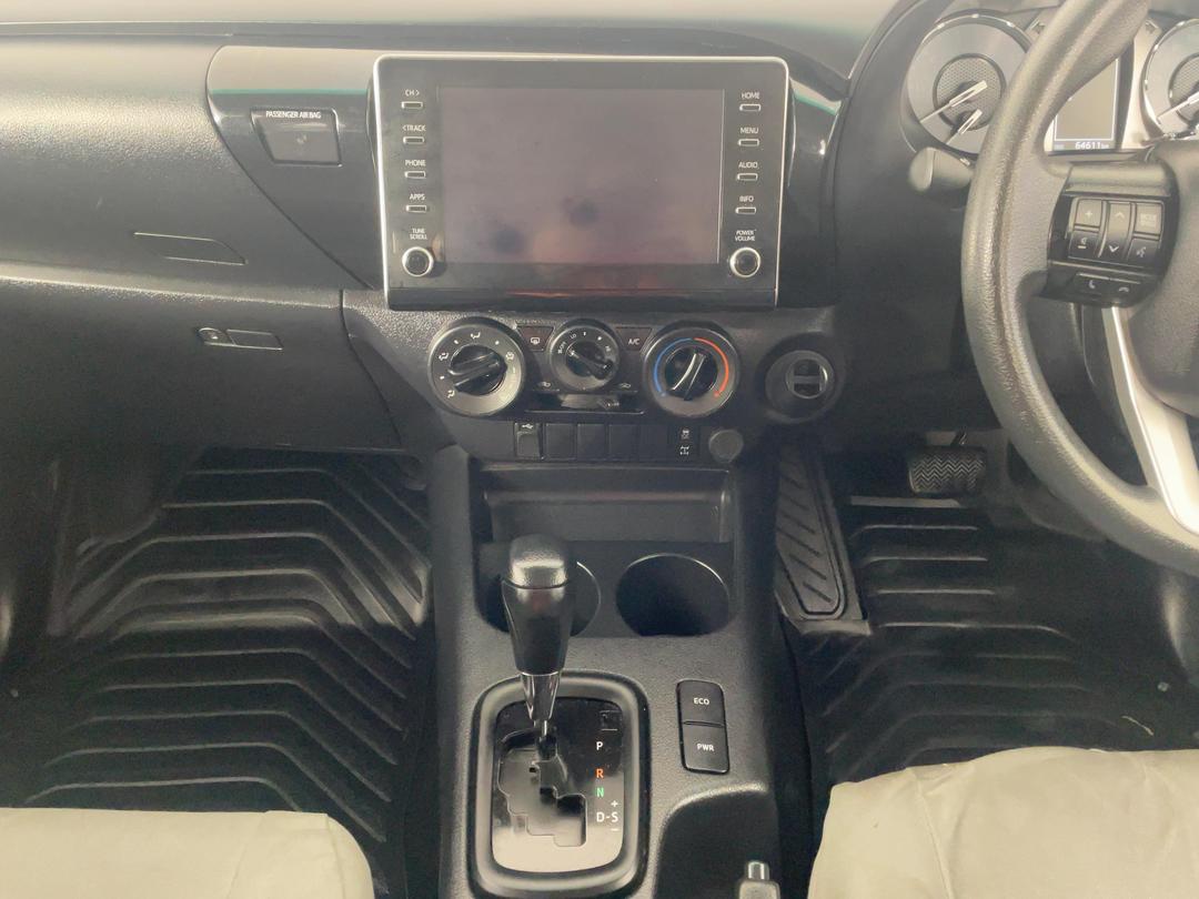 Photo '18' of Toyota Hilux