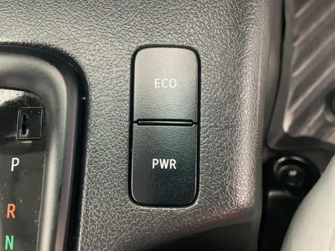 Photo '26' of Toyota Hilux