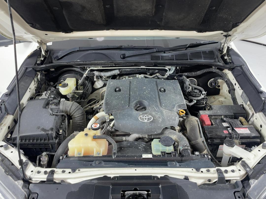Photo '13' of Toyota Hilux