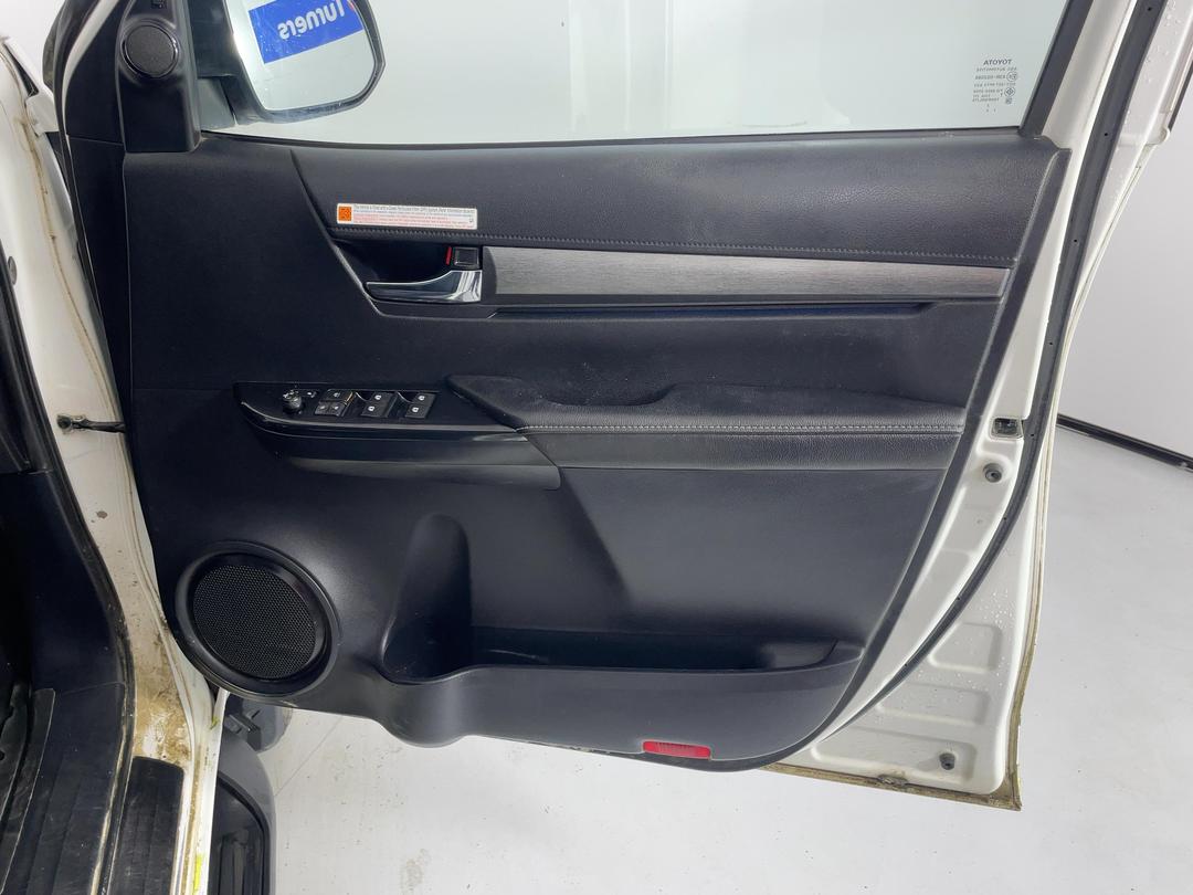 Photo '15' of Toyota Hilux
