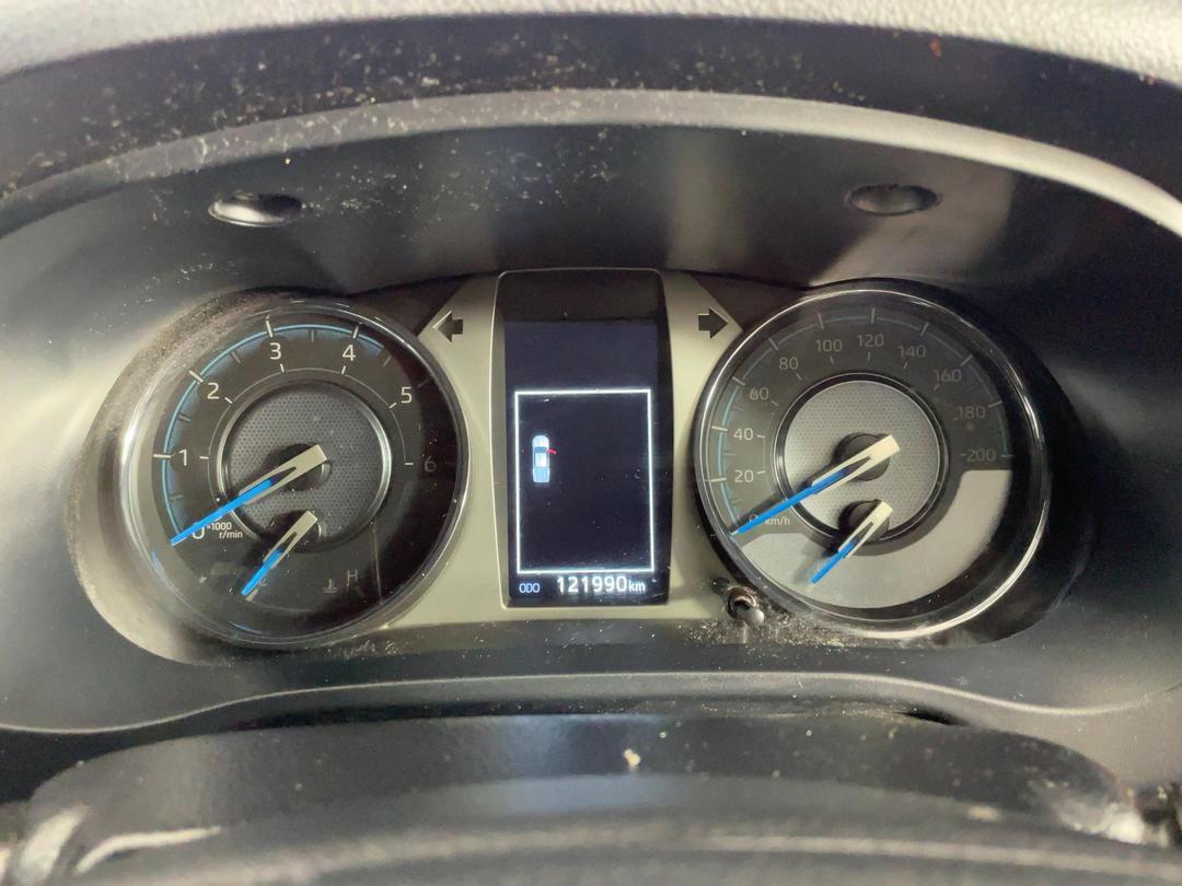 Photo '21' of Toyota Hilux