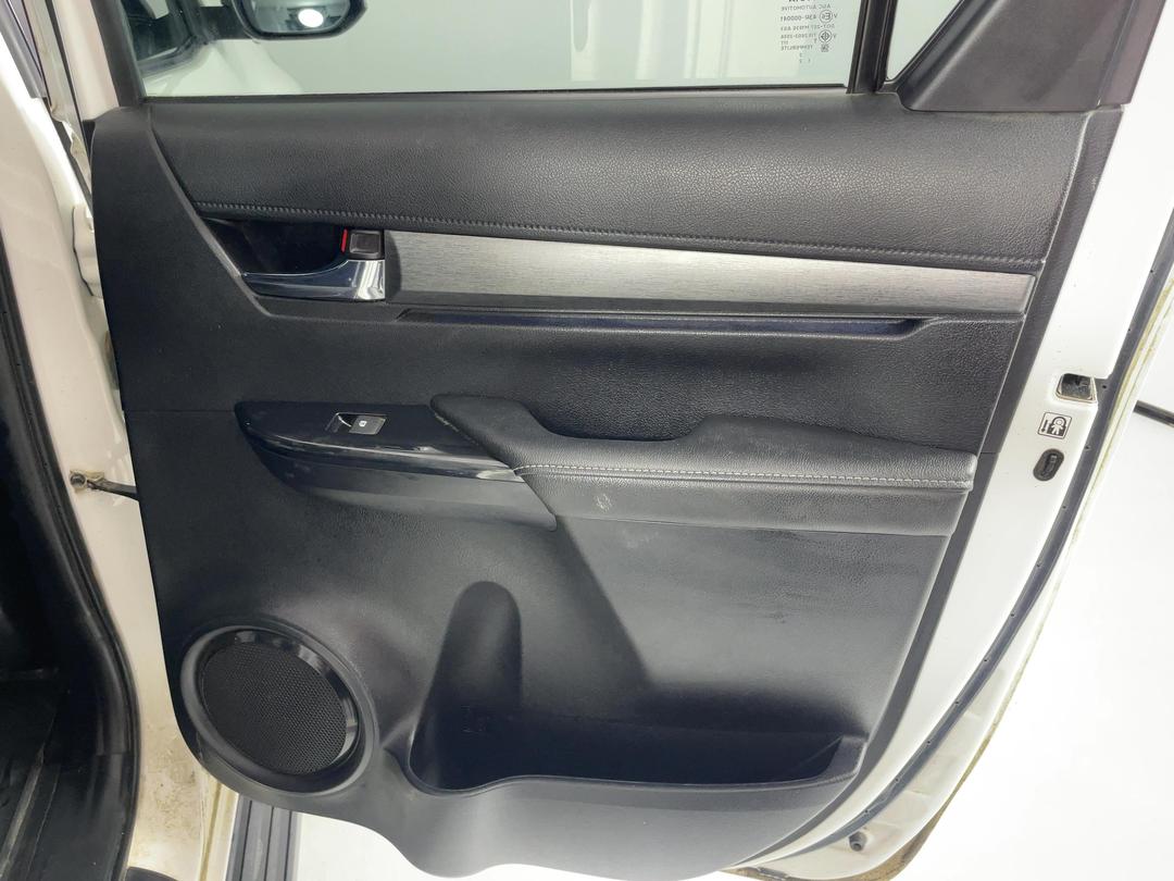 Photo '19' of Toyota Hilux