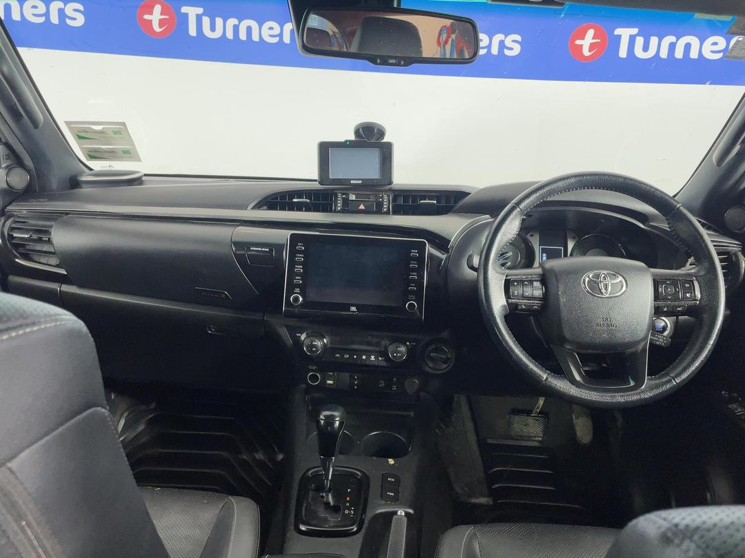 Photo '17' of Toyota Hilux