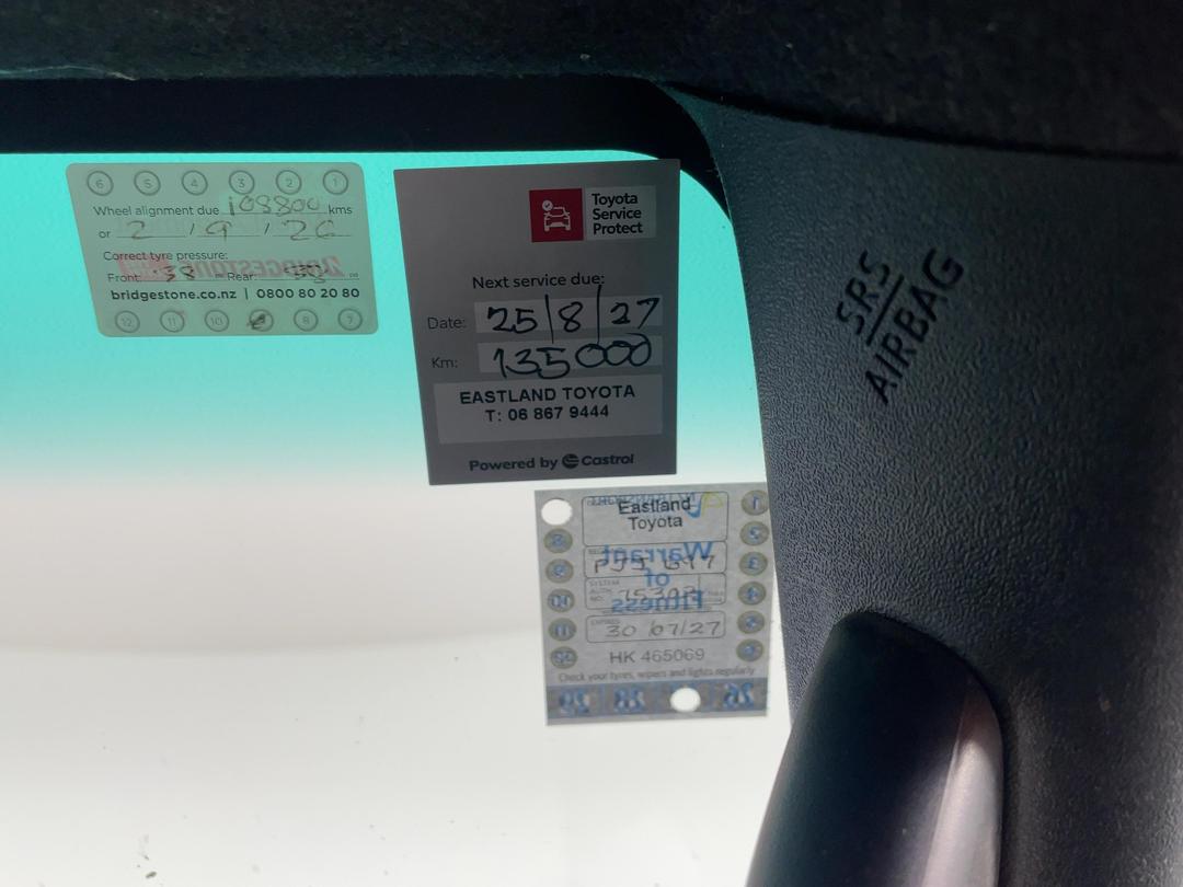 Photo '23' of Toyota Hilux