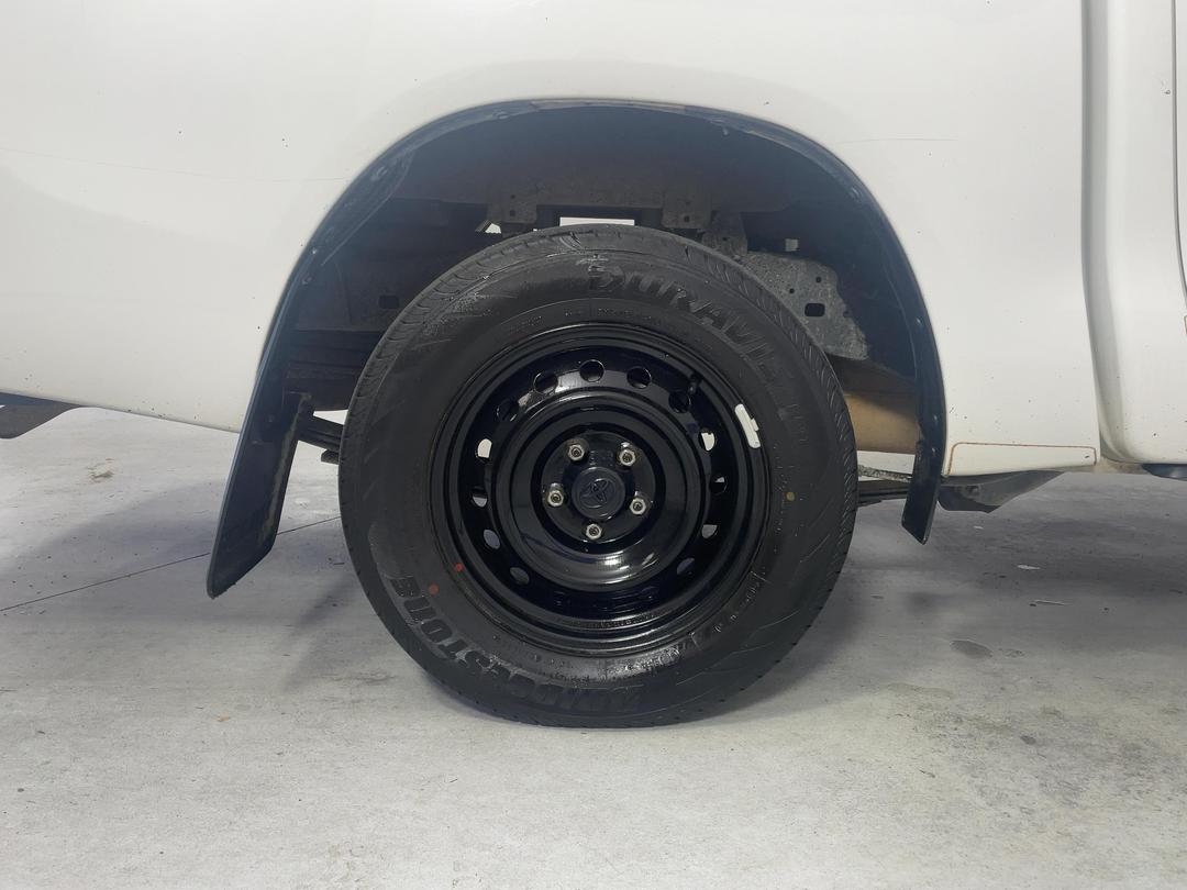 Photo '12' of Toyota Hilux