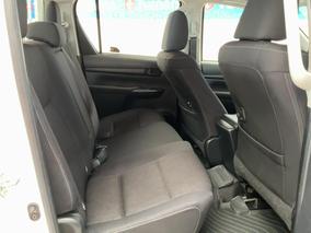 Photo '19' of Toyota Hilux