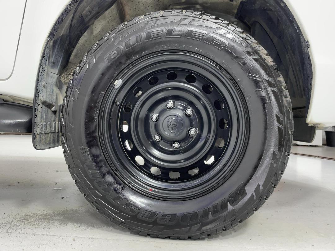 Photo '9' of Toyota Hilux