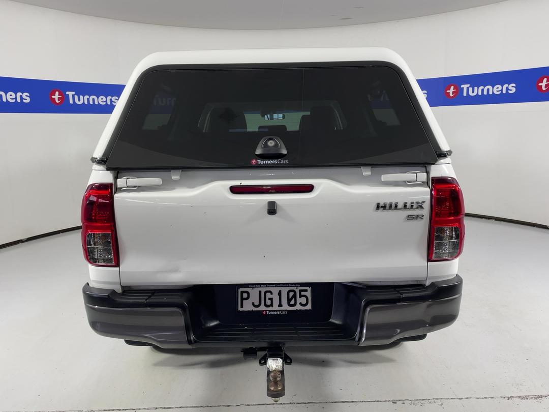 Photo '6' of Toyota Hilux