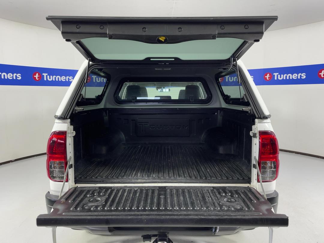 Photo '14' of Toyota Hilux