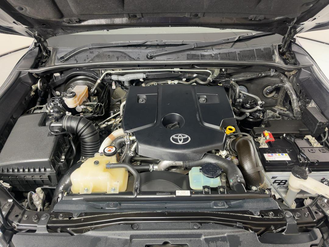 Photo '13' of Toyota Hilux