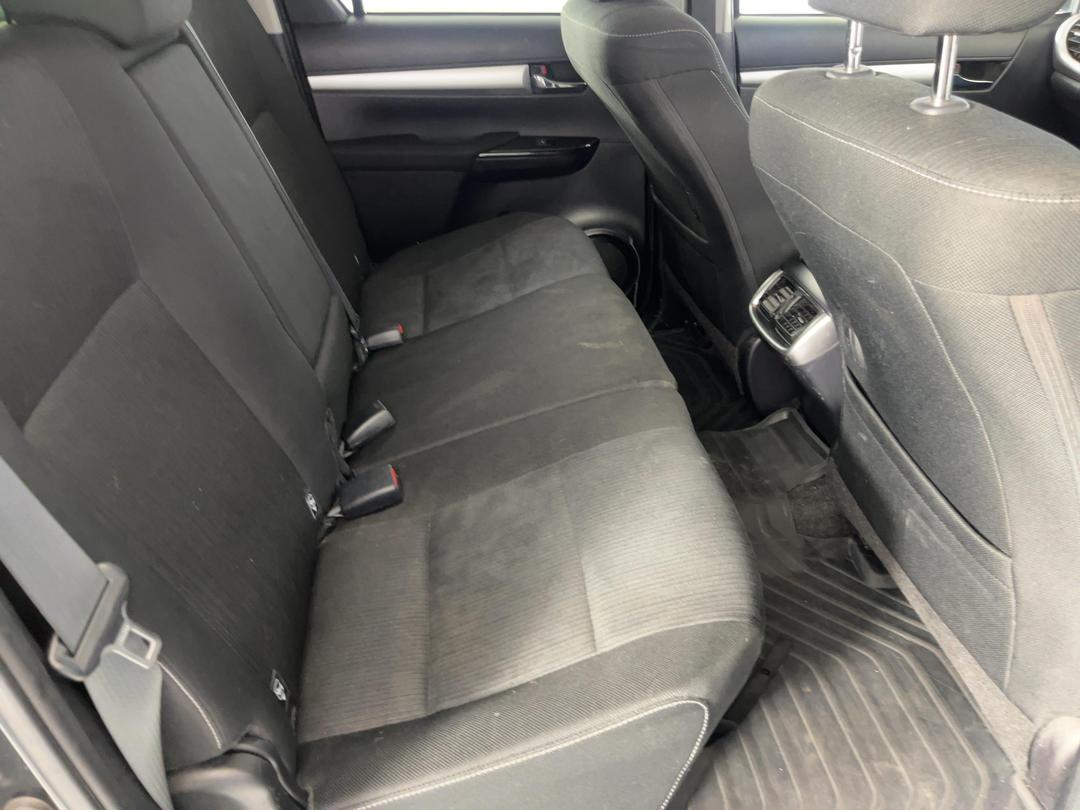 Photo '20' of Toyota Hilux