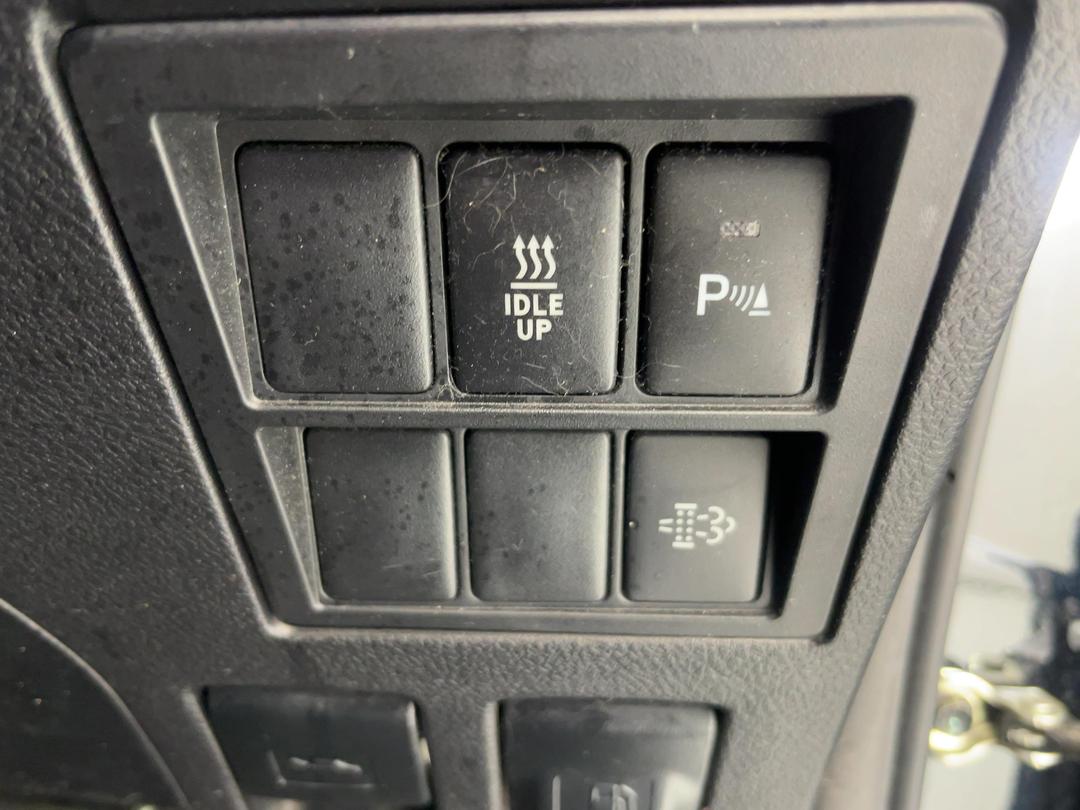 Photo '27' of Toyota Hilux