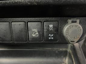 Photo '29' of Toyota Hilux