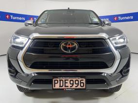 Photo '2' of Toyota Hilux