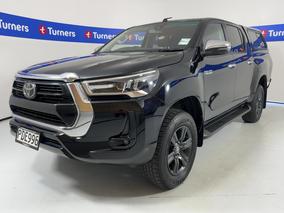 Photo '4' of Toyota Hilux