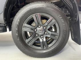 Photo '11' of Toyota Hilux