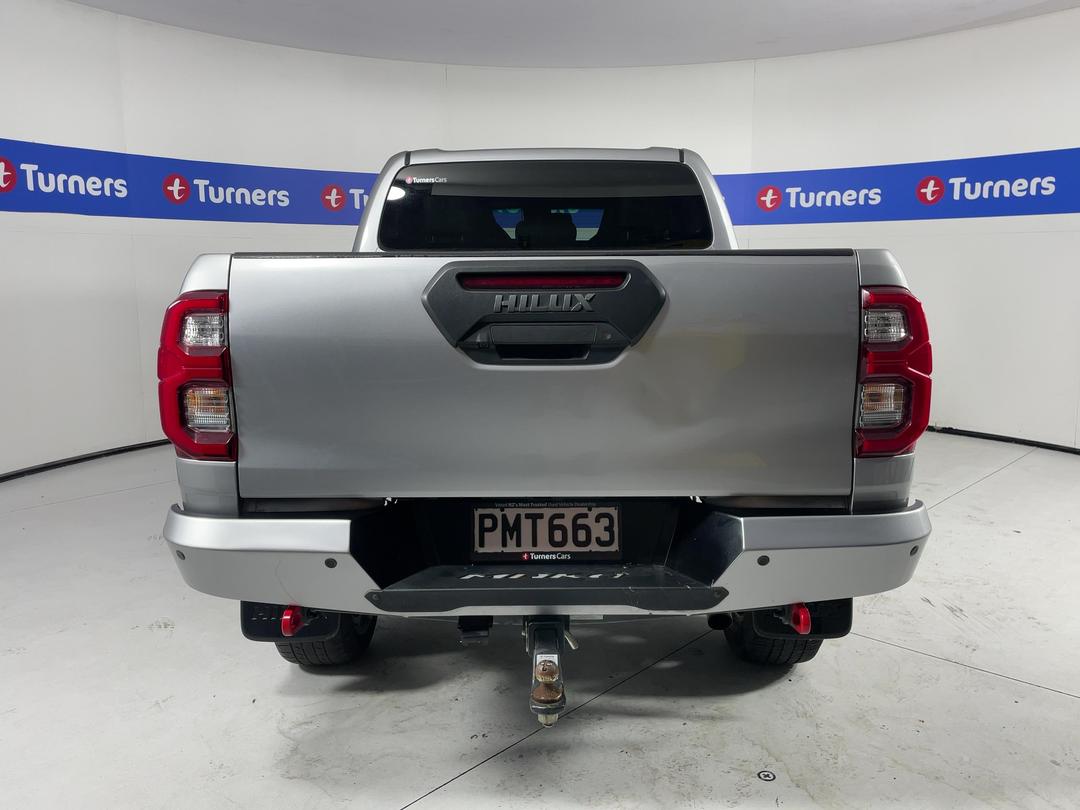 Photo '6' of Toyota Hilux