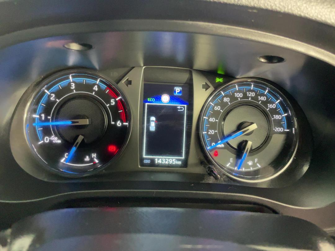 Photo '21' of Toyota Hilux