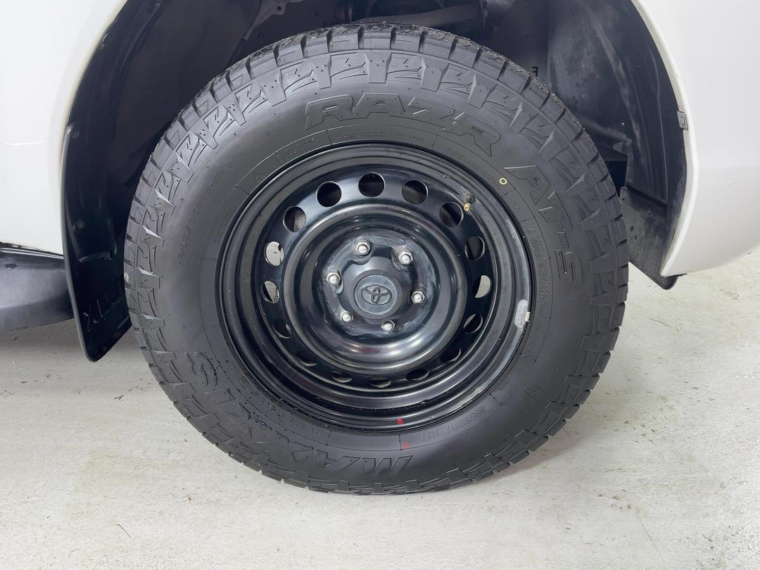 Photo '9' of Toyota Hilux