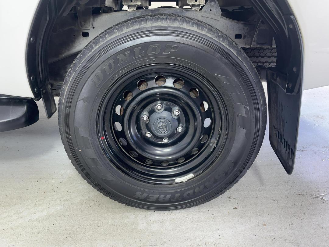 Photo '11' of Toyota Hilux